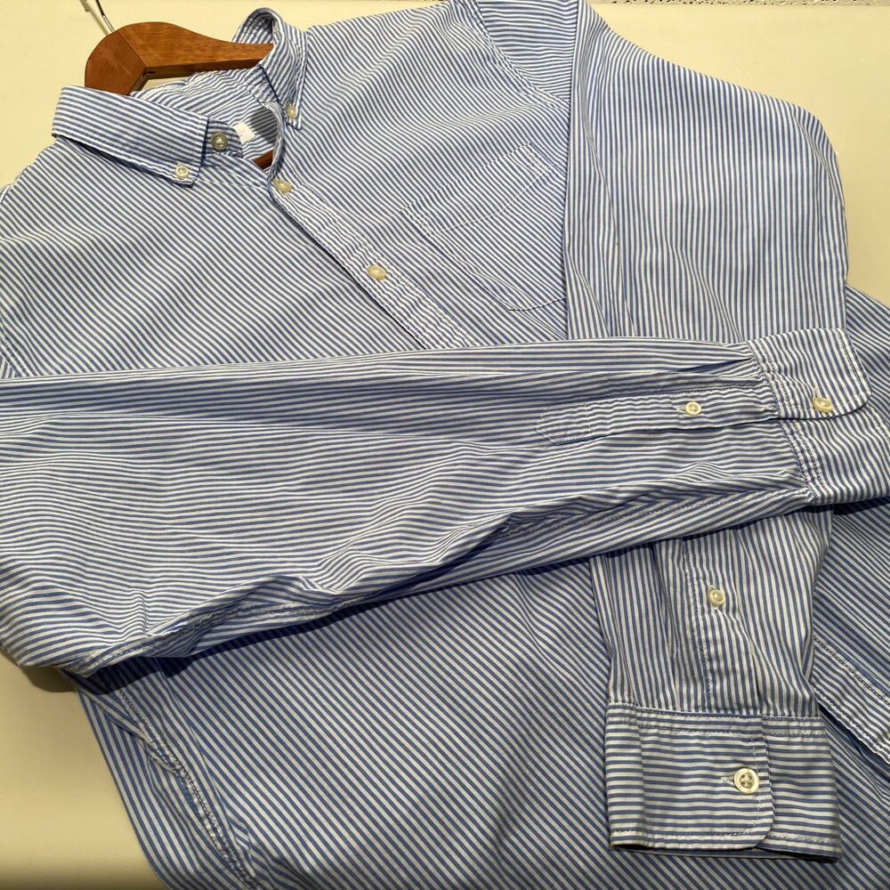 Gap Standard Fit Men's Stretch Striped Button Down Shirt